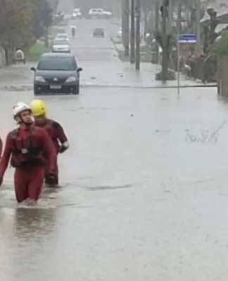 DEFESA CIVIL: 51 CIDADES DE SC REGISTRARAM PREJUÍZOS COM CHUVAS E VENTOS