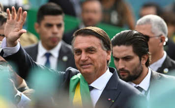 ELEIÇÕES EM SC: PARTIDOS SÃO PROIBIDOS DE VEICULAR PROPAGANDA COM JAIR BOLSONARO