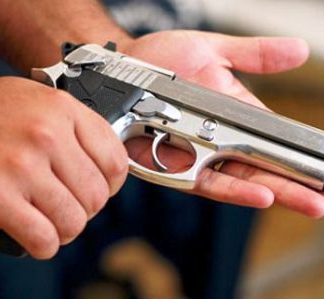 DECISÃO DA MAIORIA DOS MINISTROS DO STF PROÍBE PORTE DE ARMAS