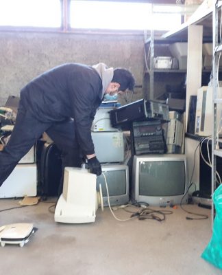 FLORIANÓPOLIS REALIZA COLETA DE APARELHOS ELETRODOMÉSTICOS E ELETROELETRÔNICOS FORA DE USO