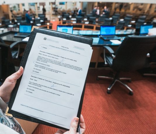 ASSEMBLEIA LEGISLATIVA APROVA PROJETOS QUE OFICIALIZAM DATAS DO CALENDÁRIO DE EVENTOS EM SANTA CATARINA