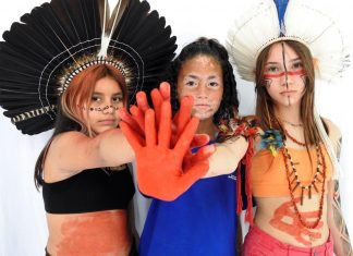 SEMINÁRIO EM FLORIANÓPOLIS: “COMO O CORPO NEGRO E INDÍGENA É VISTO E PERCEBIDO NA ESCOLA?”