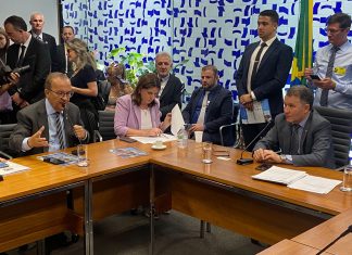 RECURSOS FEDERAIS PARA SC: GOVERNADOR ELEITO JORGINHO MELO PREGA UNIDADE DO FÓRUM PARLAMENTAR CATARINENSE