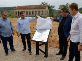 GOVERNADOR MOISÉS INAUGURA RODOVIA E LIBERA RECURSOS PARA INFRAESTRUTURA NO SUL DE SC