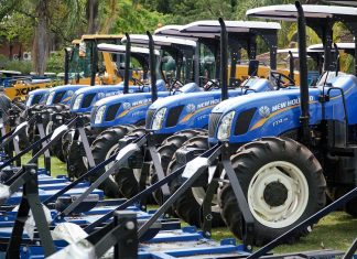 AGRICULTURA FAMILIAR: GOVERNO DE SC ENTREGA MAQUINÁRIOS PARA 190 MUNICÍPIOS