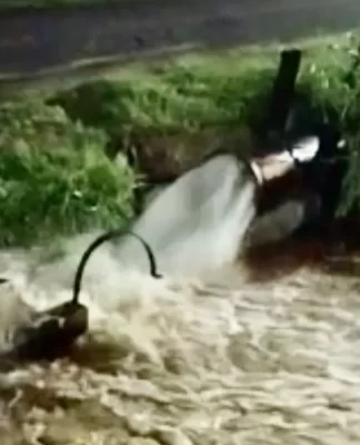 CHUVAS: ROMPIMENTO DE ADUTORA RESTRINGE ABASTECIMENTO DE ÁGUA EM SÃO JOSÉ E CIDADES VIZINHAS