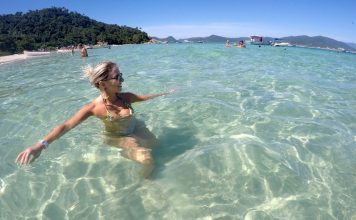 CONDIÇÕES DE BALNEABILIDADE MELHORAM NAS PRAIAS MAIS MOVIMENTADAS DE FLORIANÓPOLIS