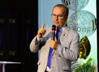 JORGINHO MELLO ASSUME COMO 36o. GOVERNADOR DE SANTA CATARINA