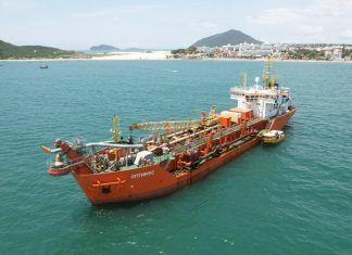 FLORIANÓPOLIS: PREFEITURA INICIA OBRAS DE ALARGAMENTO DA FAIXA DE PRAIA EM INGLESES