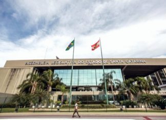 MANDATO DE QUATRO ANOS: DEPUTADOS ESTADUAIS DE SC TOMAM POSSE NESTA QUARTA FEIRA