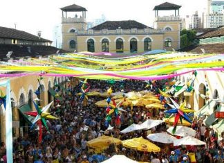 CARNAVAL EM FLORIANÓPOLIS: DESFILES DE BLOCOS ALTERAM ROTAS DE MOBILIDADE E TRÂNSITO