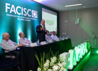 REUNIÃO DA FACISC: GOVERNADOR JORGINHO MELLO ANUNCIA RECUPERAÇÃO DE 25 RODOVIAS EM SC