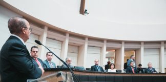 GOVERNADOR JORGINHO MELLO NA ALESC: “VAMOS ALIVIAR A DOR DE 227 MIL CATARINENSES AGUARDANDO EXAMES E CIRURGIAS”