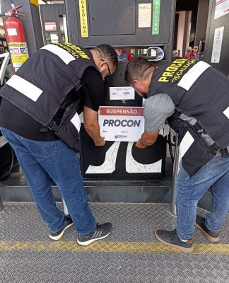 AUMENTO CRIMINOSO: PROCON FECHA POSTO DE COMBUSTÍVEIS EM FLORIANÓPOLIS