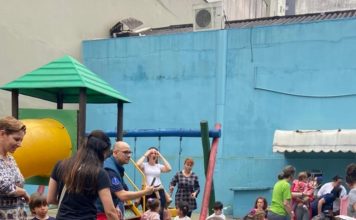 EMERGÊNCIA EM FLORIANÓPOLIS: ESTUDANTES E PROFESSORES SÃO TREINADOS PARA AÇÕES EM CASOS DE SINISTROS