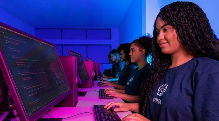 JOVENS DE BAIXA RENDA: PALHOÇA LIDERA APROVAÇÃO EM CURSOS DE CAPACITAÇÃO PROFISSIONAL