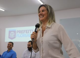 ESPECIALISTA EM GESTÃO ESCOLAR ASSUME O COMANDO DA EDUCAÇÃO EM FLORIANÓPOLIS