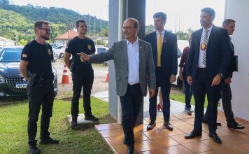 POLÍCIA CIVIL DE SC ABRE CONCURSO PÚBLICO PARA CONTRATAÇÃO DE DELEGADOS E PSICÓLOGOS