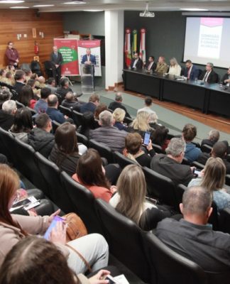 SEMINÁRIO NA ALESC: “CONSUMO DE DROGAS NO BRASIL AFETA MAIS DE 400 MIL PESSOAS”