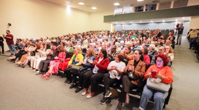 SIMPÓSIO NA ALESC: “IDOSOS SOFREM PRECONCEITOS E LIMITAÇÕES SOCIAIS”