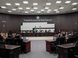 PLANO 1000: JUSTIÇA DEFINE QUE REPASSES DO GOVERNO CARLOS MOISÉS FORAM IREREGULARES