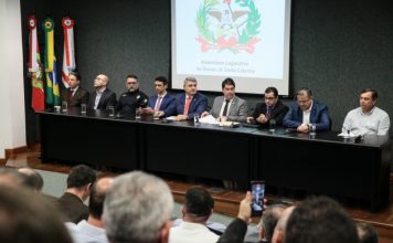 ALESC: “COLAPSO TOMA CONTA DA MOBILIDADE DE TRÁFEGO NA BR-101”