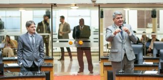 ALESC: DEPUTADOS DEBATEM TRAGÉDIA COM ADUTORA DA CASAN E DEFENDEM INVESTIGAÇÕES