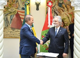 VIAGEM DE JORGINHO MELLO: DESEMBARGADOR JOÃO HENRIQUE BLASI ASSUME O GOVERNO DE SANTA CATARINA
