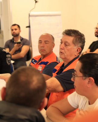 FLORIANÓPOLIS: EQUIPES EMERGENCIAIS ATUAM NA RECUPERAÇÃO DAS ÁREAS ATINGIDAS ´PELAS CHUVAS E ALAGAMENTOS