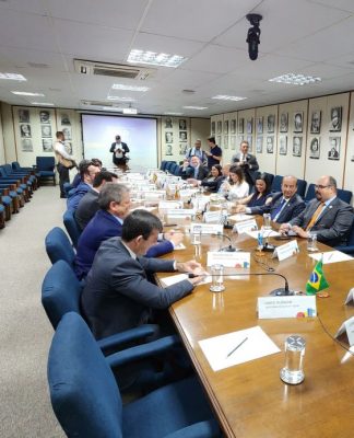 GOVERNADORES DO SUL E SUDESTE DEFENDEM REVISÃO DE CÁLCULOS DA DÍVIDA PÚBLICA COM A UNIÃO