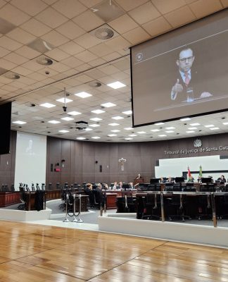 DECISÃO DO TRIBUNAL DE JUSTIÇA EXTINGUE AÇÃO CONTRA O PROGRAMA UNIVERSIDADE GRATUITA EM SC