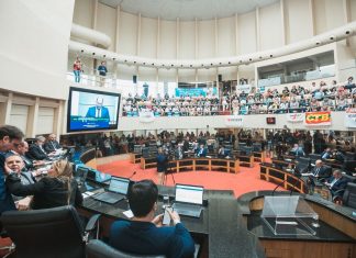 ASSEMBLEIUA LEGISLATIVA APROVA REDUÇÃO PROGRESSIVA DA CONTRIBUIÇÃO PELOS APOSENTADOS EM SANTA CATARINA