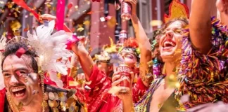 ENCERRAM AMANHÃ INSCRIÇÕES PARA SERVIÇOS DE AMBULANTES NO CARNAVAL DE FLORIANÓPOLIS