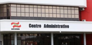 SC: GOVERNADOR JORGINHO EMPOSSA OS NOVOS INTEGRANTES DO PRIMEIRO ESCALÃO