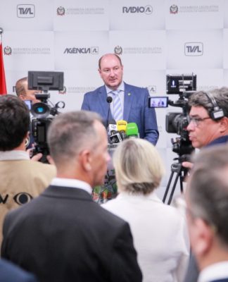 SEGURANÇA NAS ESCOLAS EM SC: PRIORIDADE DE VOTAÇÃO NA ASSEMBLEIA LEGISLATIVA