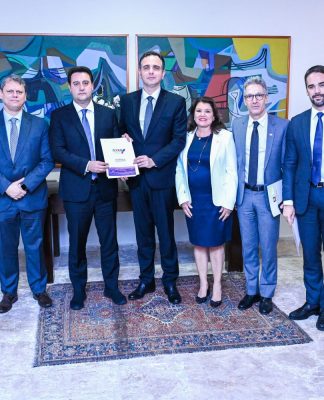 SC PRESENTE: GOVERNADORES FIRMAM AÇÕES DE ENDURECIMENTO À CRIMINALIDADE