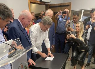 DARIO BERGER ASSUME PRÉ-CANDIDATURA À PREFEITURA DE FLORIANÓPOLIS PELO PSDB