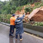 CHUVAS DEIXAM FAMÍLIAS DESABRIGADAS EM SETE CIDADES DA GRANDE FLORIANÓPOLIS