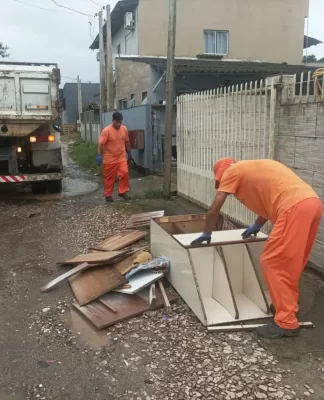 CHUVAS EM SÂO jOSÉ: FORÇA TAREFA DA PREFEITURA REALAIZA OPERAÇÃO LIMPEZA