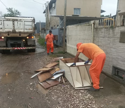 CHUVAS EM SÂO jOSÉ: FORÇA TAREFA DA PREFEITURA REALAIZA OPERAÇÃO LIMPEZA
