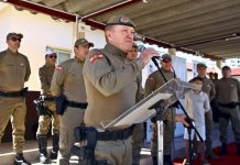 POLÍCIA MILITAR COMEMORA E PRESTA HOMENAGENS DO DIA DE TIRADENTES EM SANTA CATARINA