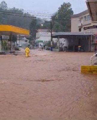 CHUVAS EM SANTA CATARINA: CIDADES VÃO RECEBER R$ 5 MILHÕES DA ASSEMBLEIA LEGISLATIVA