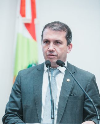 “ALESC ITINERANTE”: PEC DO DEPUTADO CAMILO MARTINS GARANTE RECURSOS PERMANENTES CONTRA DESASTRES NATURAIS EM SANTA CATARINA