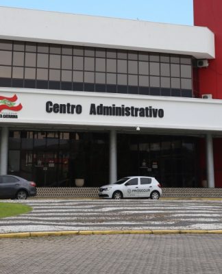 SC: GOVERNO DO ESTADO APRESENTA PROPOSTA PARA ACABAR COM GREVE DOS PROFESSORES