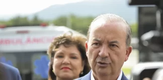 JORGINHO MELLO ABRE ENCONTRO DO PROCON E ENTREGA ARMAMENTO PESADO PARA POLÍCIA CIVIL