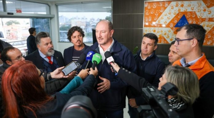 GOVERNADOR EM EXERCÍCIO: DEPUTADO MAURO DE NADAL LIBEROU R$ 165 MILHÕES PARA OBRAS EM SC