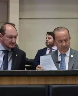 DEPUTADO MAURO DE NADAL (MDB) VAI ASSUMIR HOJE O GOVERNO DE SANTA CATARINA