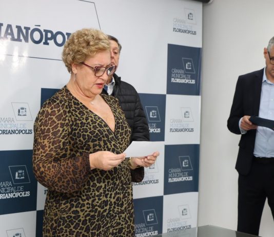 NOEMI LEAL ASSUME VAGA DO VEREADOR GABRIELZINHO NA CÂMARA MUNICIPAL DE FLORIANÓPOLIS