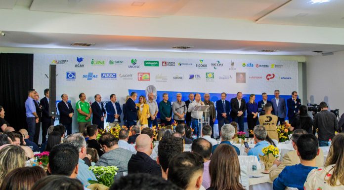 CONGRESSO EM CHAPECÓ REUNIU MAIS DE 500 PROFISSIONAIS DA MÍDIA CATARINENSE