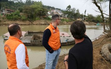 OBRAS DE PREVENÇÃO CONTRA ENCHENTES EM SANTA CATARINA ESTÃO AVANÇADAS